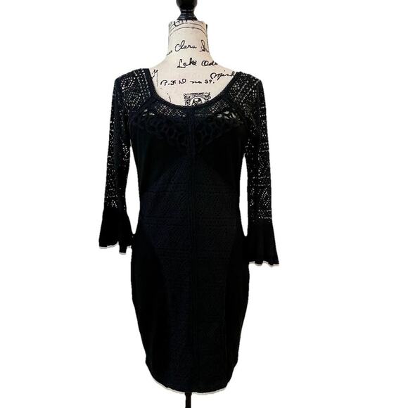 FREE PEOPLE BODYCON DRESS CROCHET LACE BLACK SZ M BELL SLEEVE GOTHCORE WHIMSICAL - Picture 4 of 16